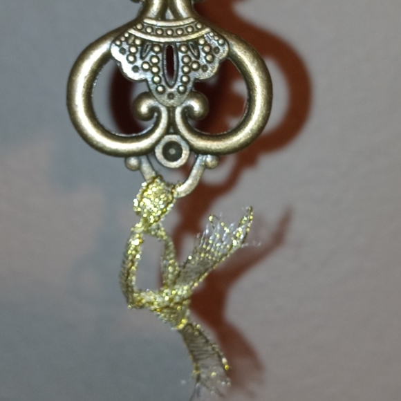 Key - Picture 2 of 3